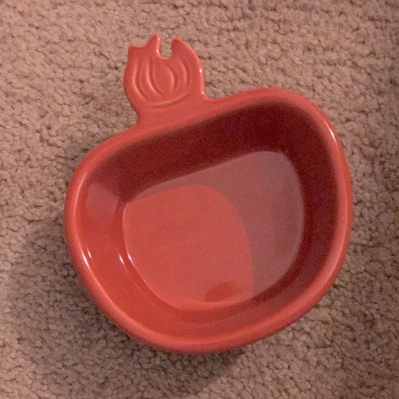 CHANTAL ONION 8-oz. Ceramic Bakeware *Ramekin* - Picture 3 of 8